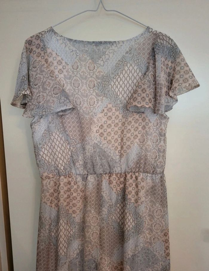 Longue robe pastel - photo numéro 2