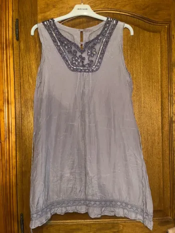 Robe légère violette