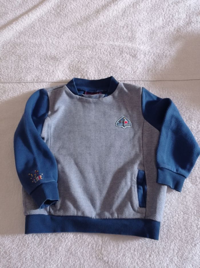 Jolie suite pour garçon avec deux poches magnifique petit pull manches longues avec inscription devant et sur les manches Marc sergent major taille 4 ans 104 cm voir photos - photo numéro 10