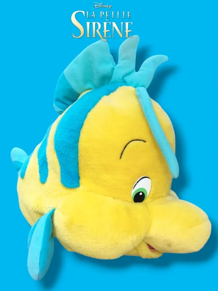 Grande peluche polochon range pyjama la petite sirène