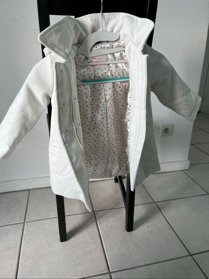 Joli manteau blanc - photo numéro 3