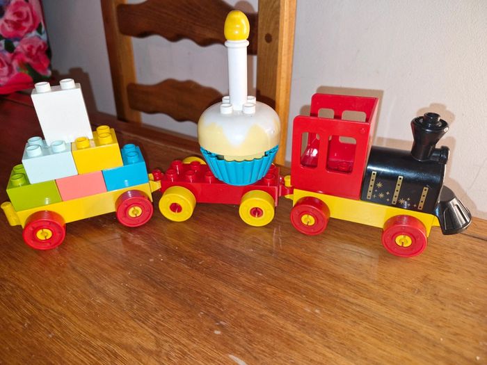 Lego duplo 70597 le train anniversaire de Mickey - photo numéro 10