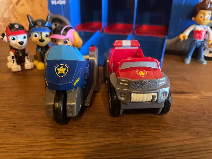 Idée cadeau 🎁 Camion Mission Cruiser sonore avec 3 personnages et 2 véhicules - photo numéro 7