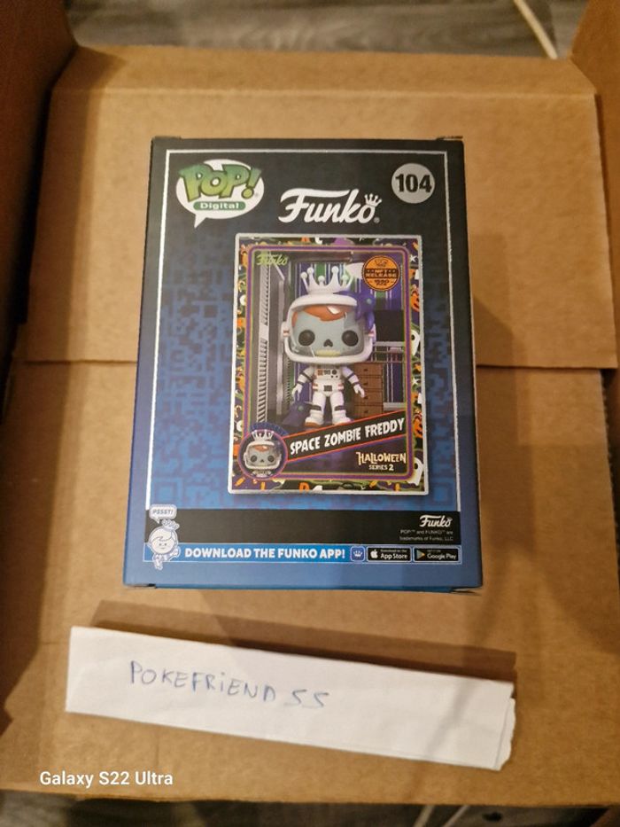 Space Zombie Freddy LE 1550 - photo numéro 3