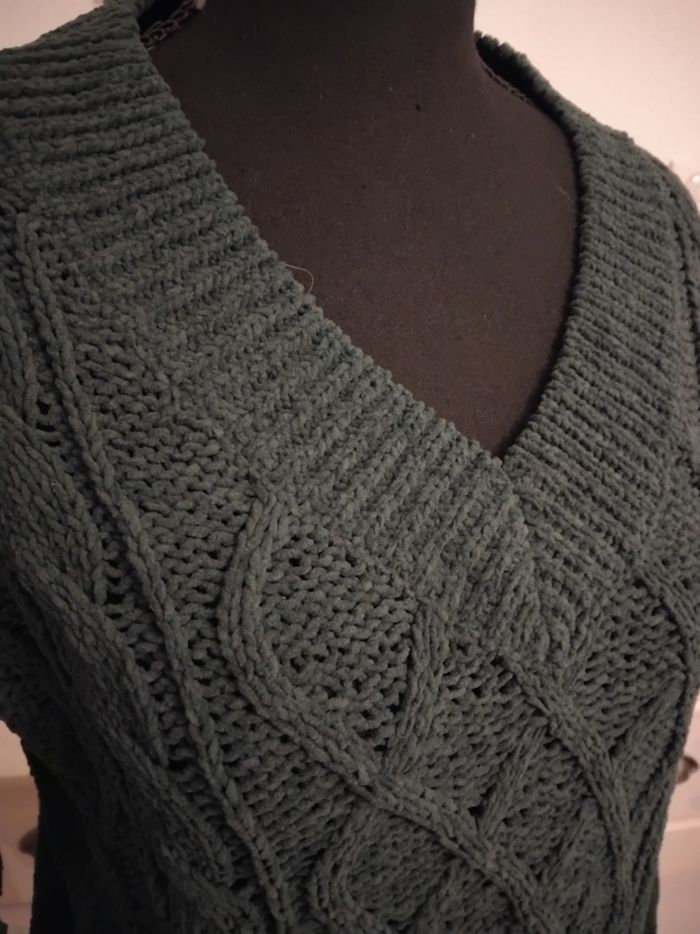 Pull vert kaki - photo numéro 2