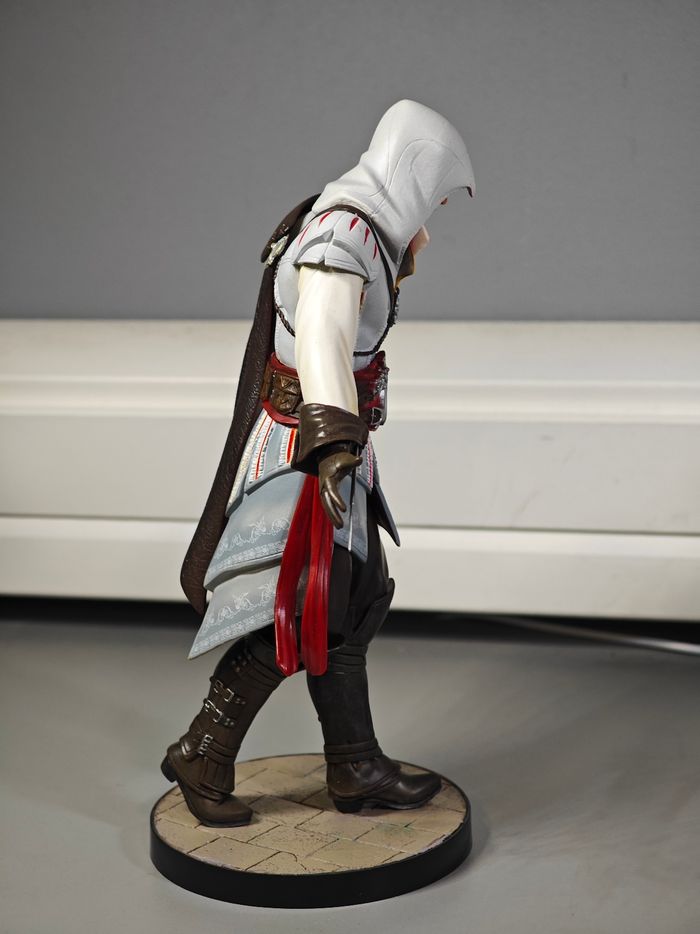 Assassin's Creed II White Édition - XBox 360 - Jeu, figurine et boite - photo numéro 6