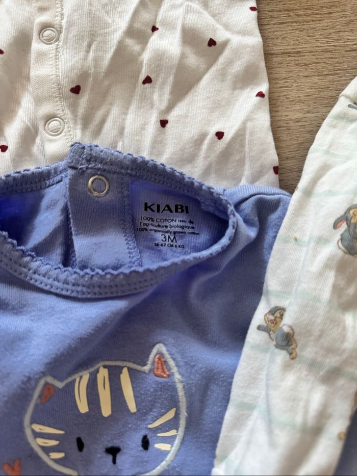 Lot de pyjamas - photo numéro 2