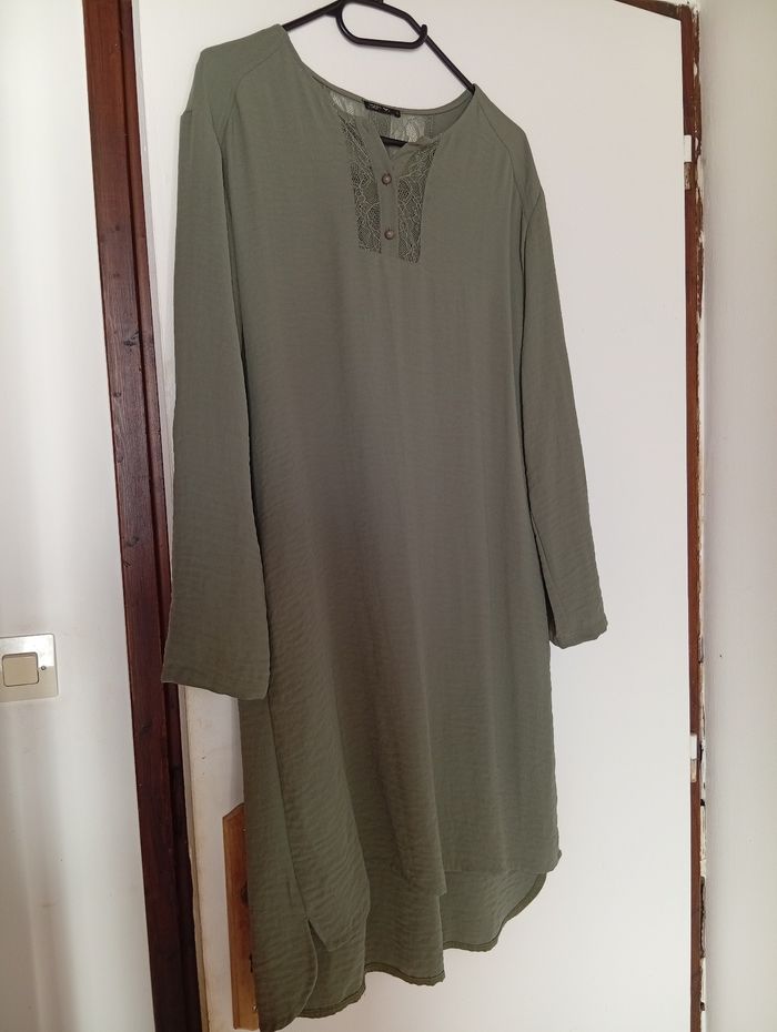 Robe kaki - photo numéro 3