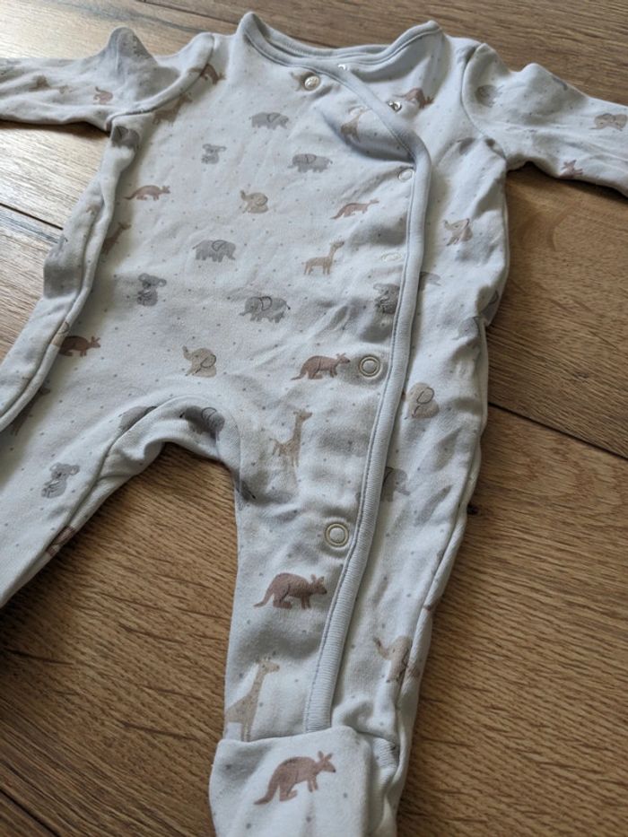Lot pyjamas naissance C&A - photo numéro 8