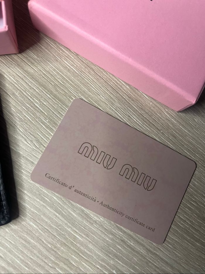 Porte carte miu miu noir neuf - photo numéro 2