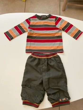 Ensemble 6 mois jogging/tee shirt manches longues