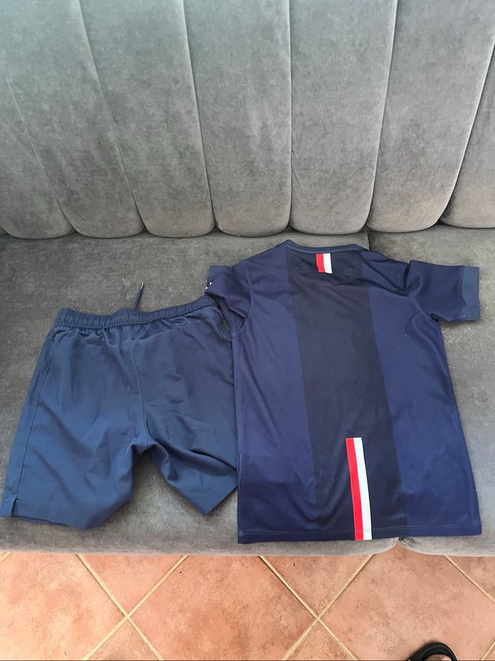 Ensemble PSG 8-10 ans - photo numéro 2