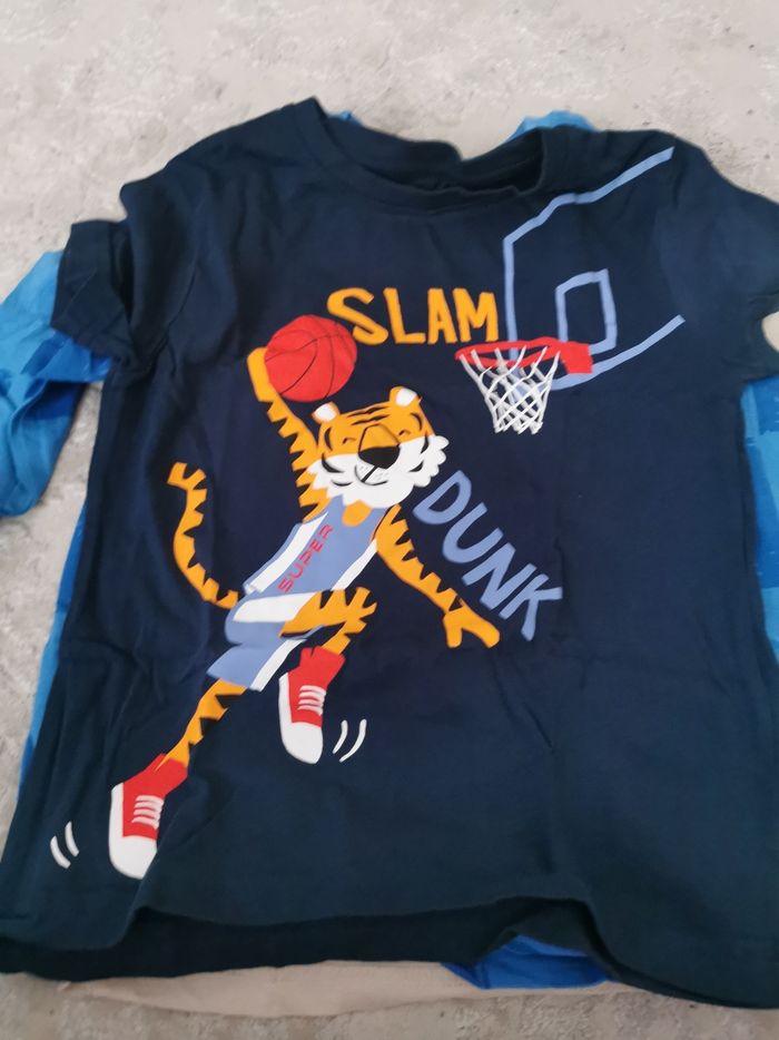 Lot de vêtements manches longues et courtes 3 et 4 ans - photo numéro 7