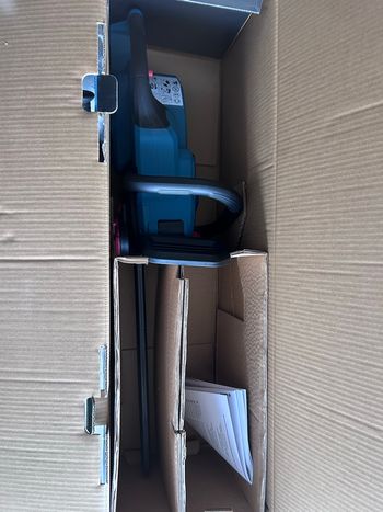 Tronçonneuse sans fil - Erbauer