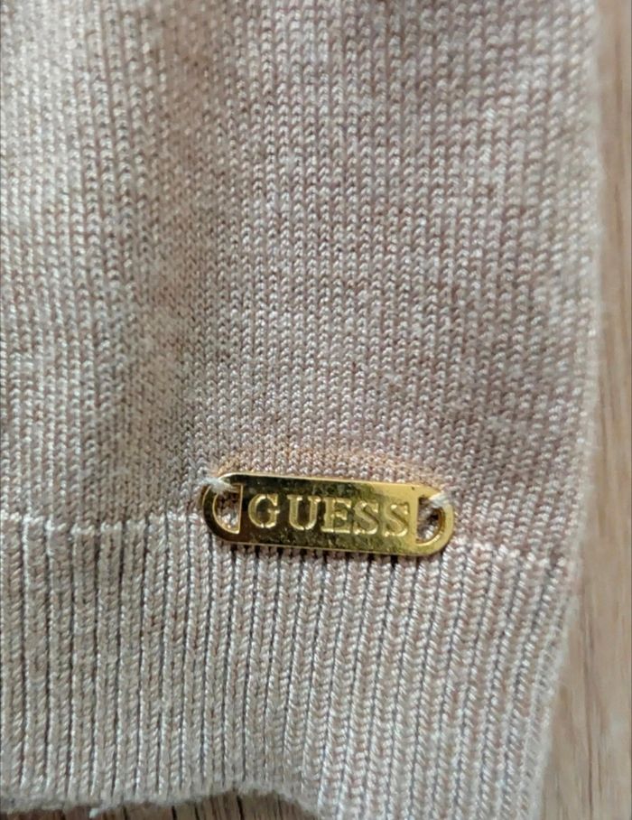 Blouse/t-shirt beige GUESS à manches longues avec dentelle aux épaules - Taille M - photo numéro 3
