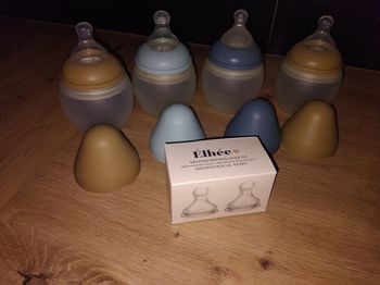 Biberons elhée 240ml +3 tetines