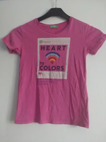 T shirt Benetton taille 8 ans