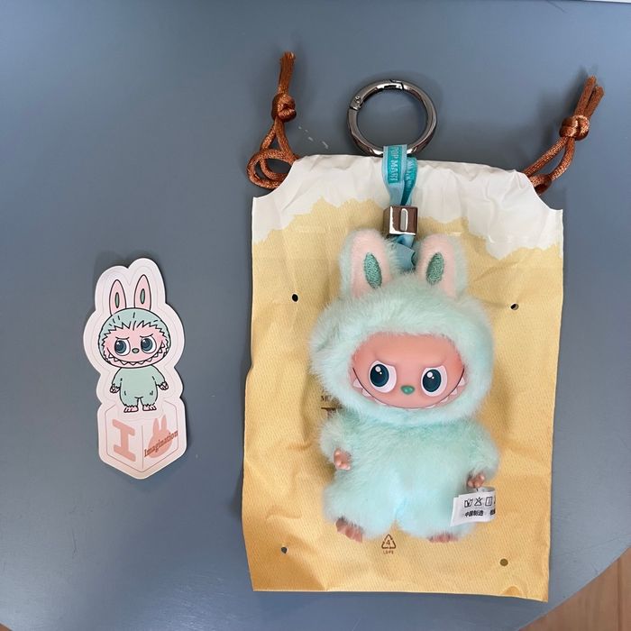Pop Mart Labubu The Monsters Pin For Love - Lettre I