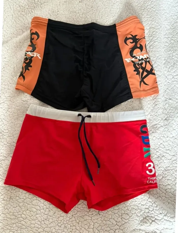 Lot de deux maillots boxer de bain T 36