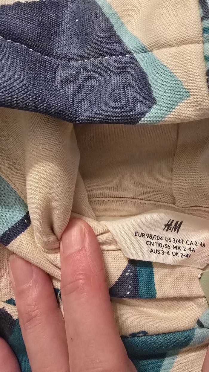 (Neuf non porté) 🏷🥰🤩💙 superbe sweat molleton 4 ans garçon 💙🥰🤩 - photo numéro 3