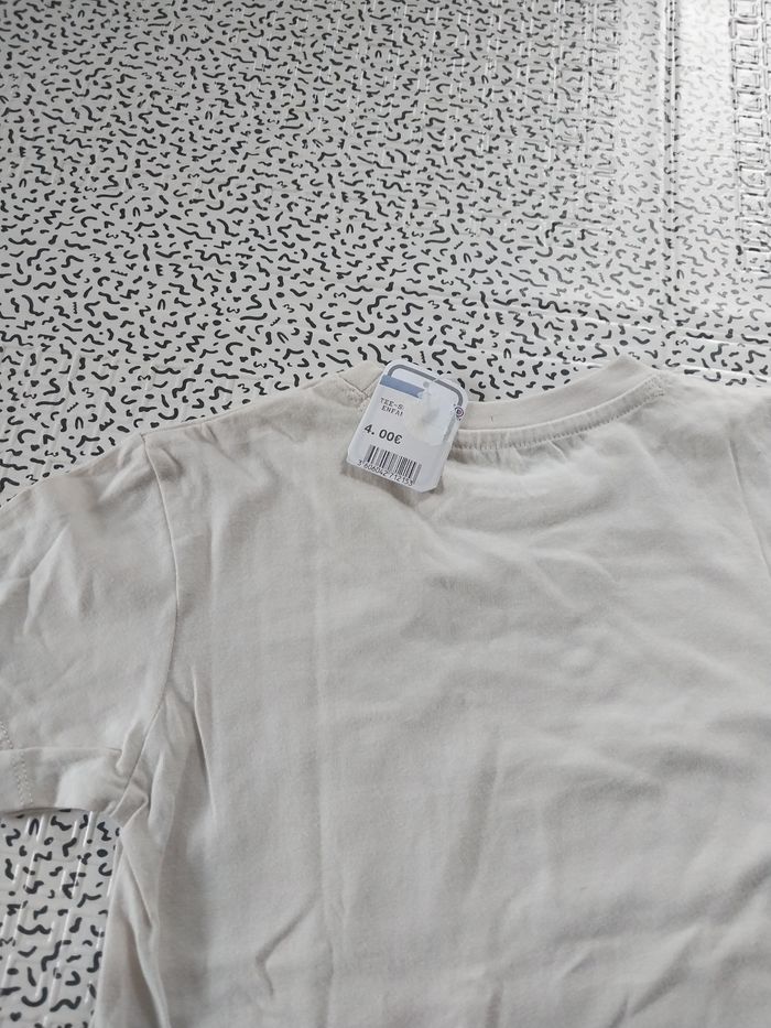 T-shirt basique coton bio 👕 Neuf avec étiquette – Tissaia – 4 ans - photo numéro 4