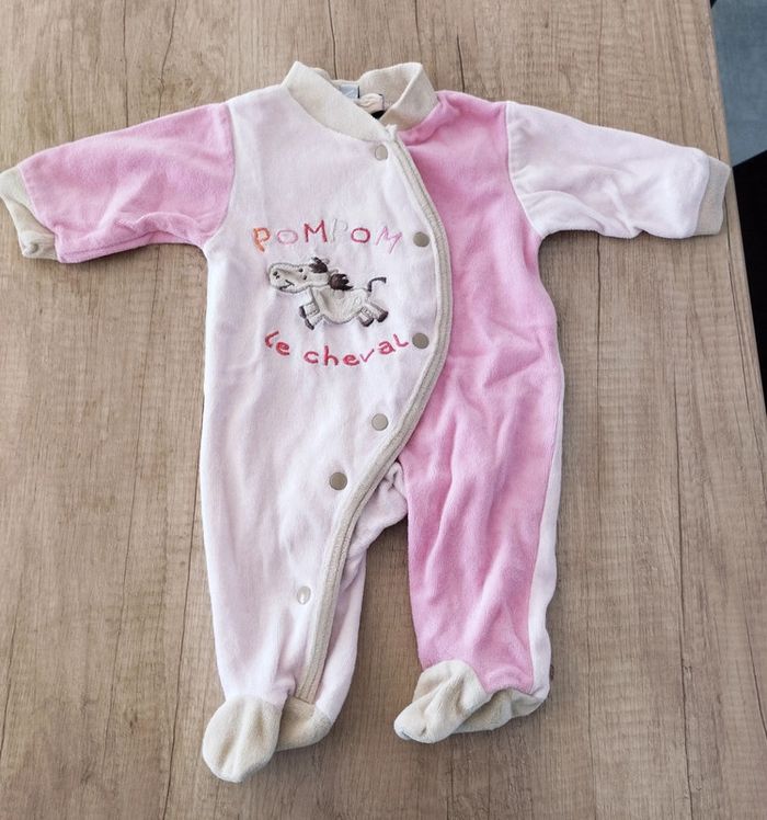 Pyjama grenouillère velours fille rose et beige taille 1 mois Les Chatounets
