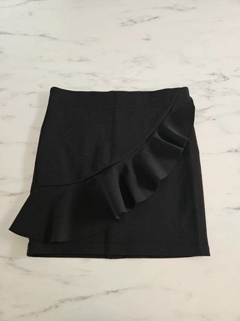 Stradivarius mini jupe noir taille M