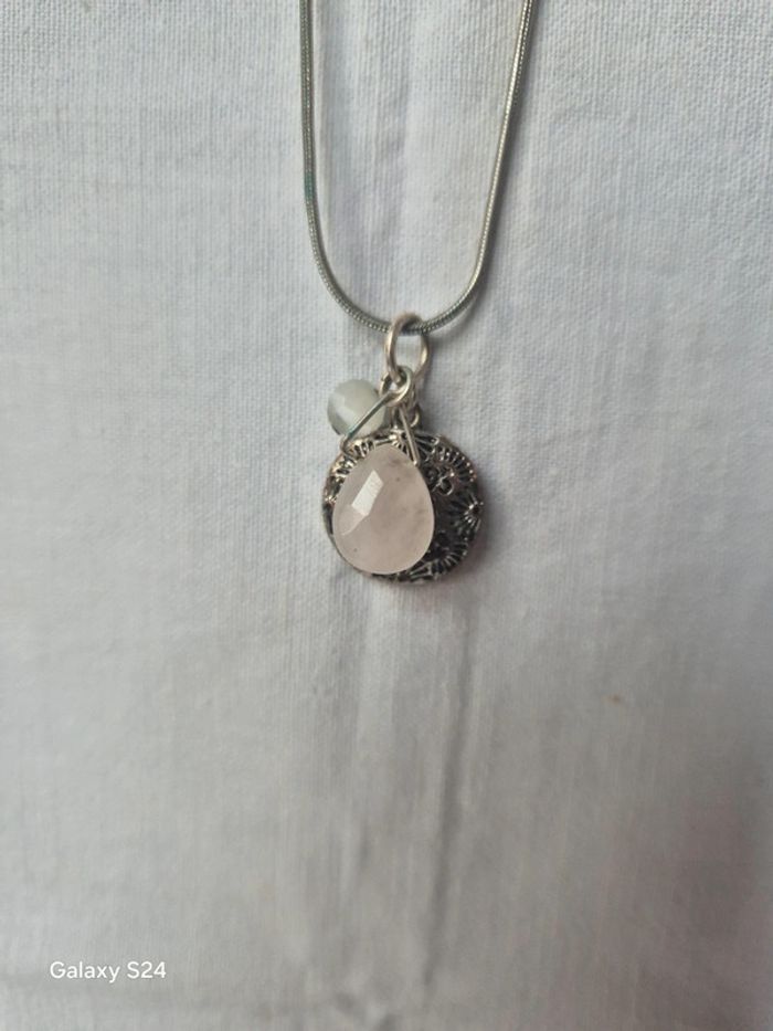 collier ras de cou avec pendentif - photo numéro 2