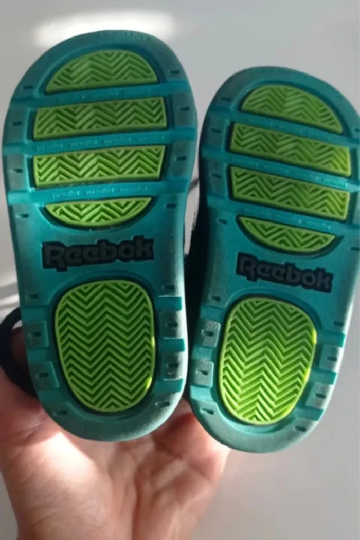 Baskets bébé Reebok Peek N’ Fit – Taille 20 Look streetwear coloré - photo numéro 5