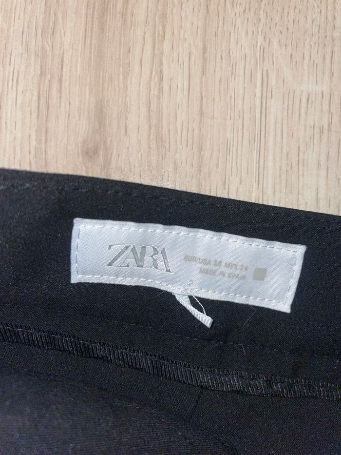 Pantalon costume classe habillé évasé Zara noir - photo numéro 4