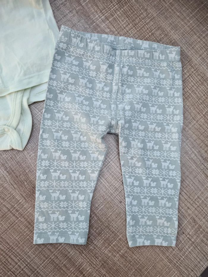 Ensemble Vertbaudet 12 mois comme neuf - photo numéro 4