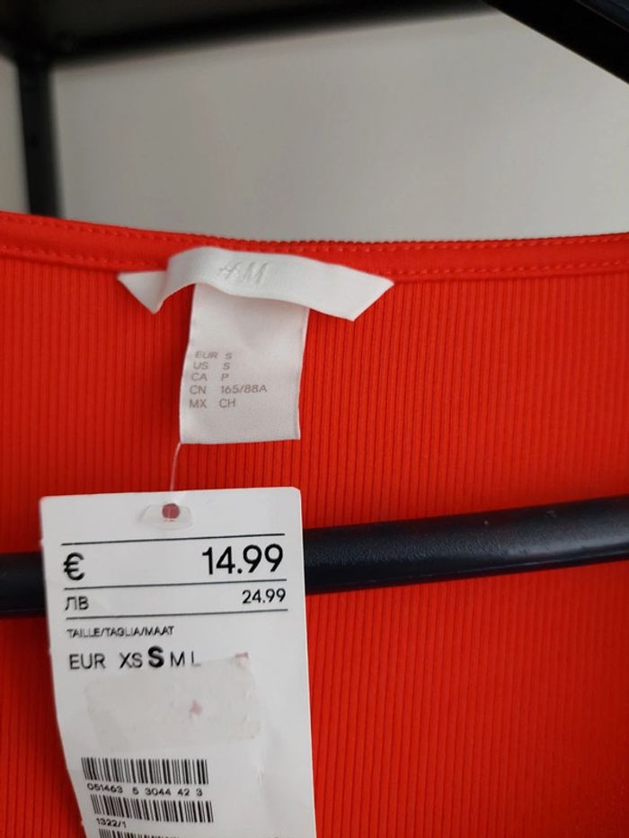 Robe rouge H&M neuve - photo numéro 7