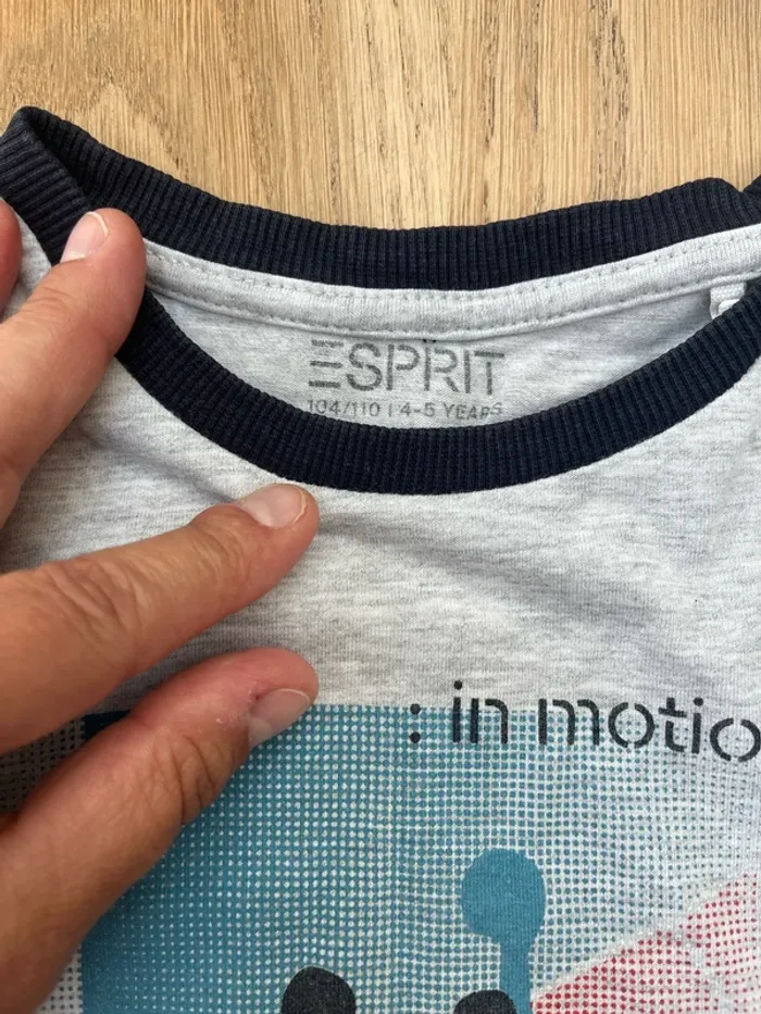 Lot 3 tee-shirts manches longues Esprit taille 4-5 ans - photo numéro 3