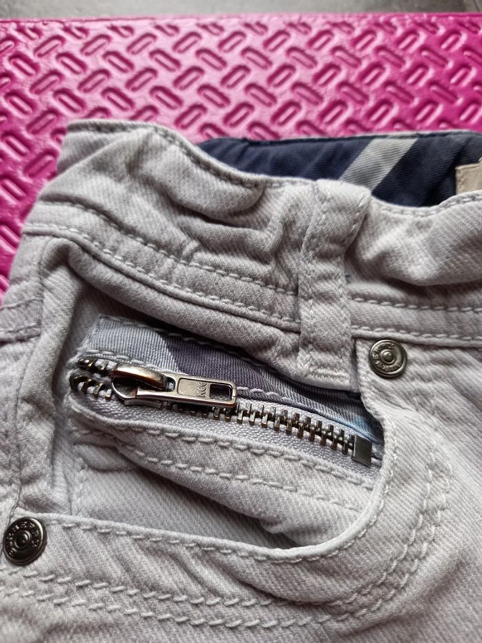 Jean neuf - photo numéro 3