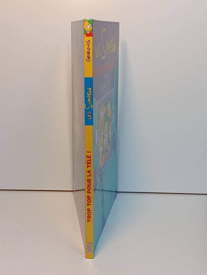 Livre Bande dessinée les Simpson trop top pour la télé - photo numéro 2