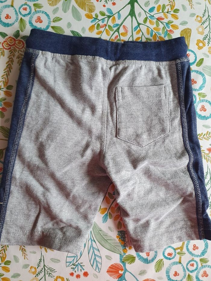 Short gris 2 ans - photo numéro 4