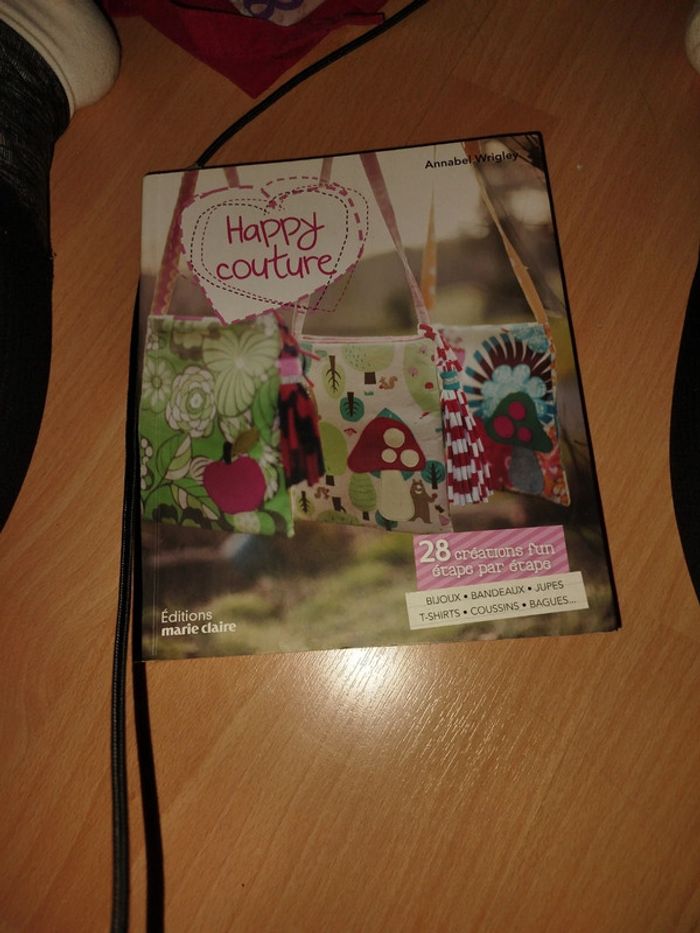 Livre premiere couture - photo numéro 1