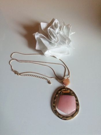🌸Long Collier chaîne dorée avec pendentif quartz rose 🌸