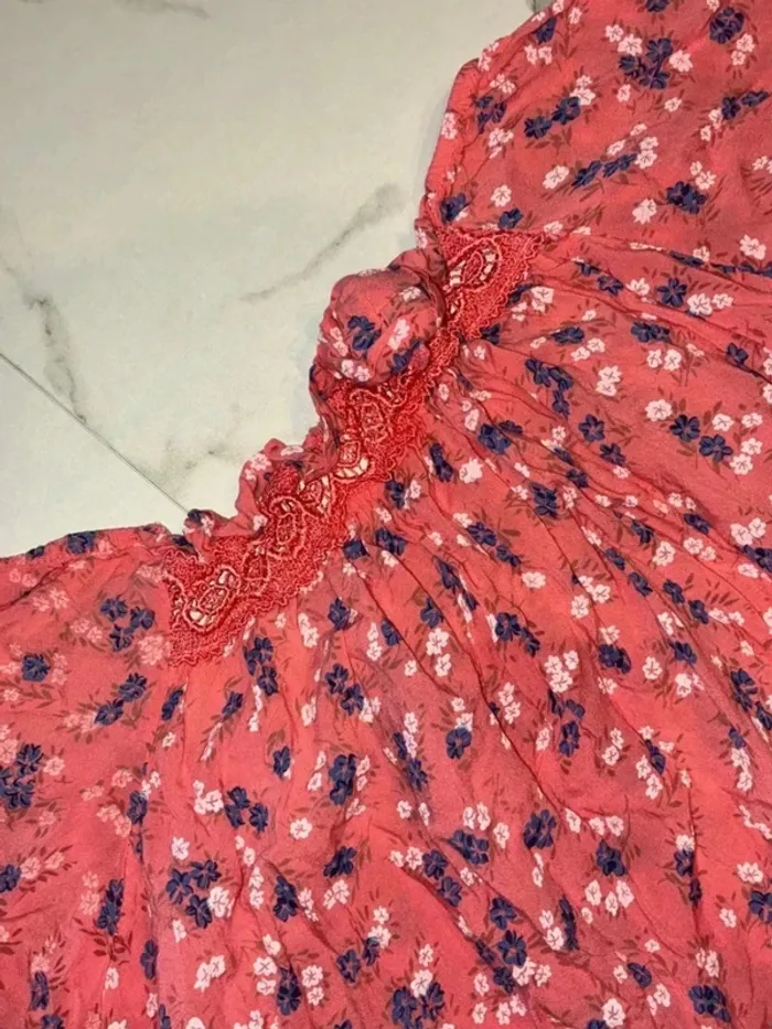 T-shirt fluide corail à fleurs – Taille M/L - photo numéro 3