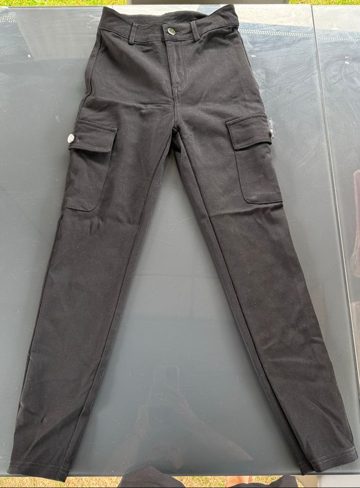 Pantalon cargo noir femme