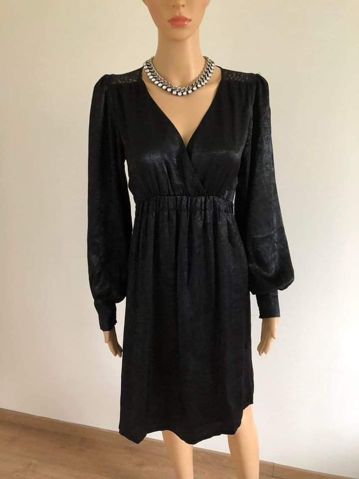 Robe noire neuve à manches longues Breal taille 38 (valeur 60€)