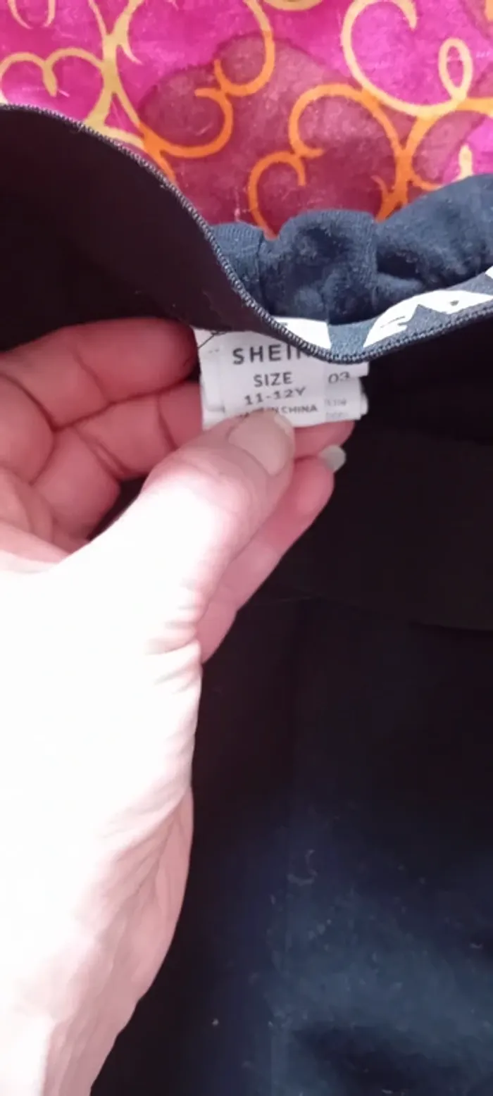 Joli legging noir tout simple shein 11/12 ans en très bon état - photo numéro 4