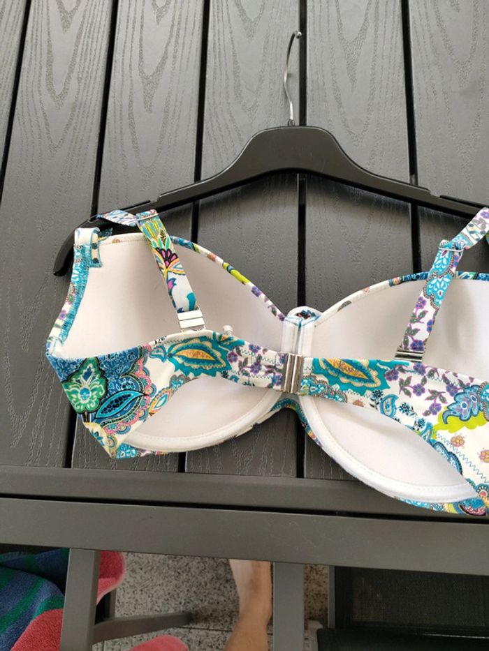 haut de maillot de bain antigel 85 F - photo numéro 3