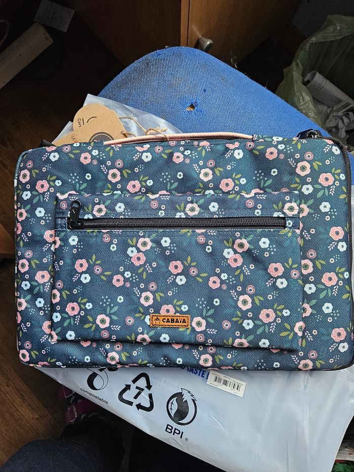 Housse ordinateur portable cabaia modèle sandton