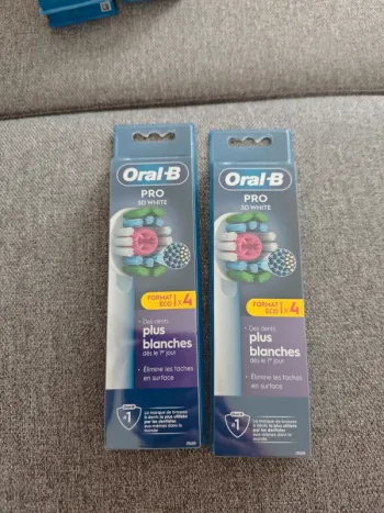 Pack 8 brossettes oral-b Pro 3d White neuf 