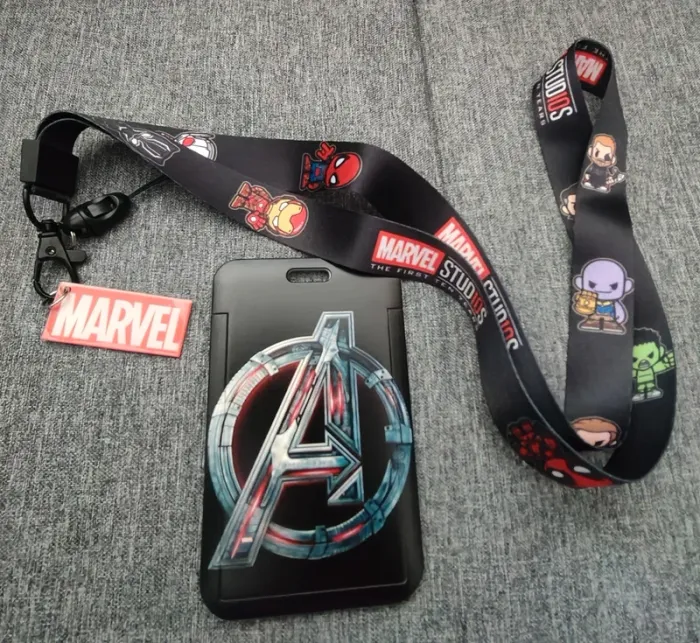 Porte carte d'identité Avengers