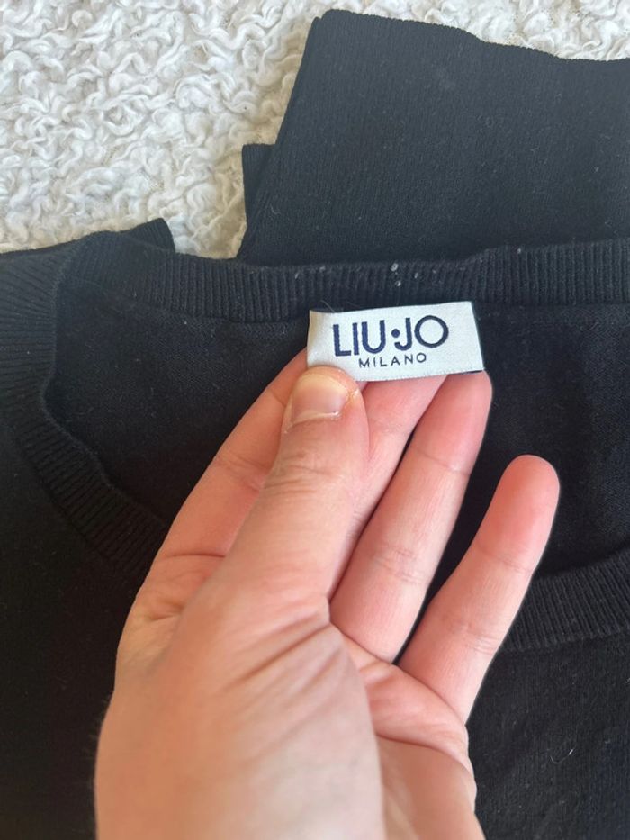 Petit pull noir - photo numéro 2