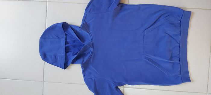 Sweat à capuche 11/12 ans - photo numéro 2
