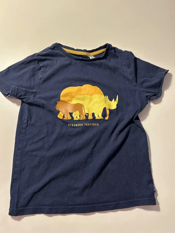 (tir3B) T-shirt bleu avec animaux t.8 ans