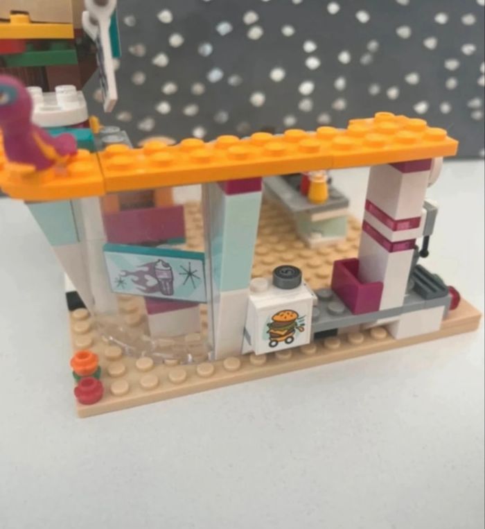 🥤Lego friends Le snack du karting 41349 - photo numéro 3